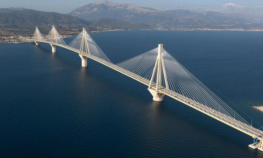Γέφυρα Ρίου-Αντιρρίου: Το μεγάλο λάθος που "κόστισε" και άλλαξε την πορεία της κατασκευής της